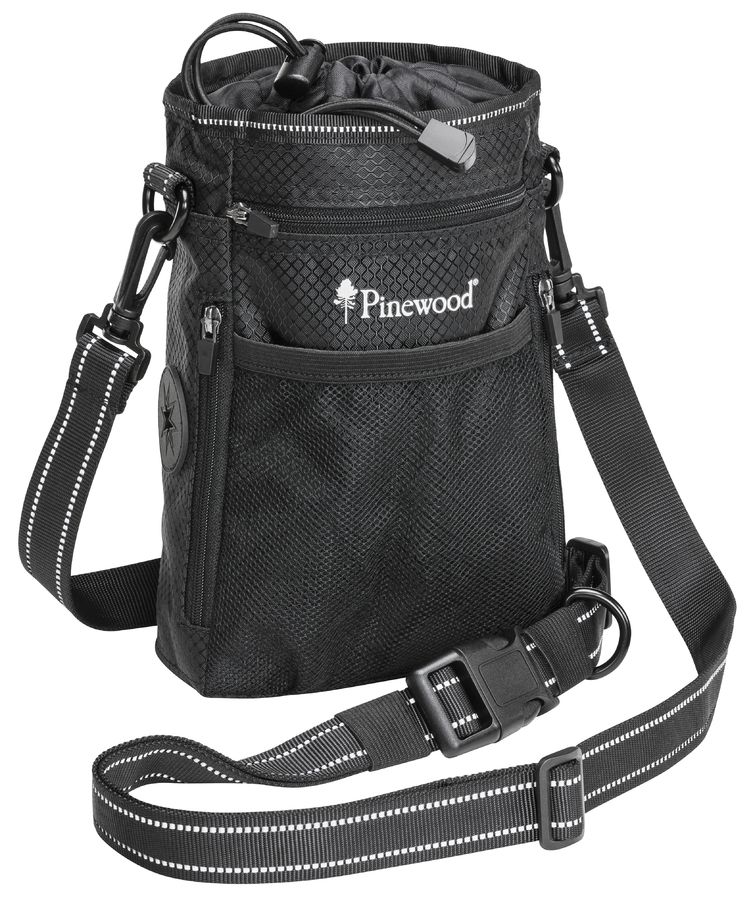 Pinewood-Dog-Sports-Bag-Small-Black
