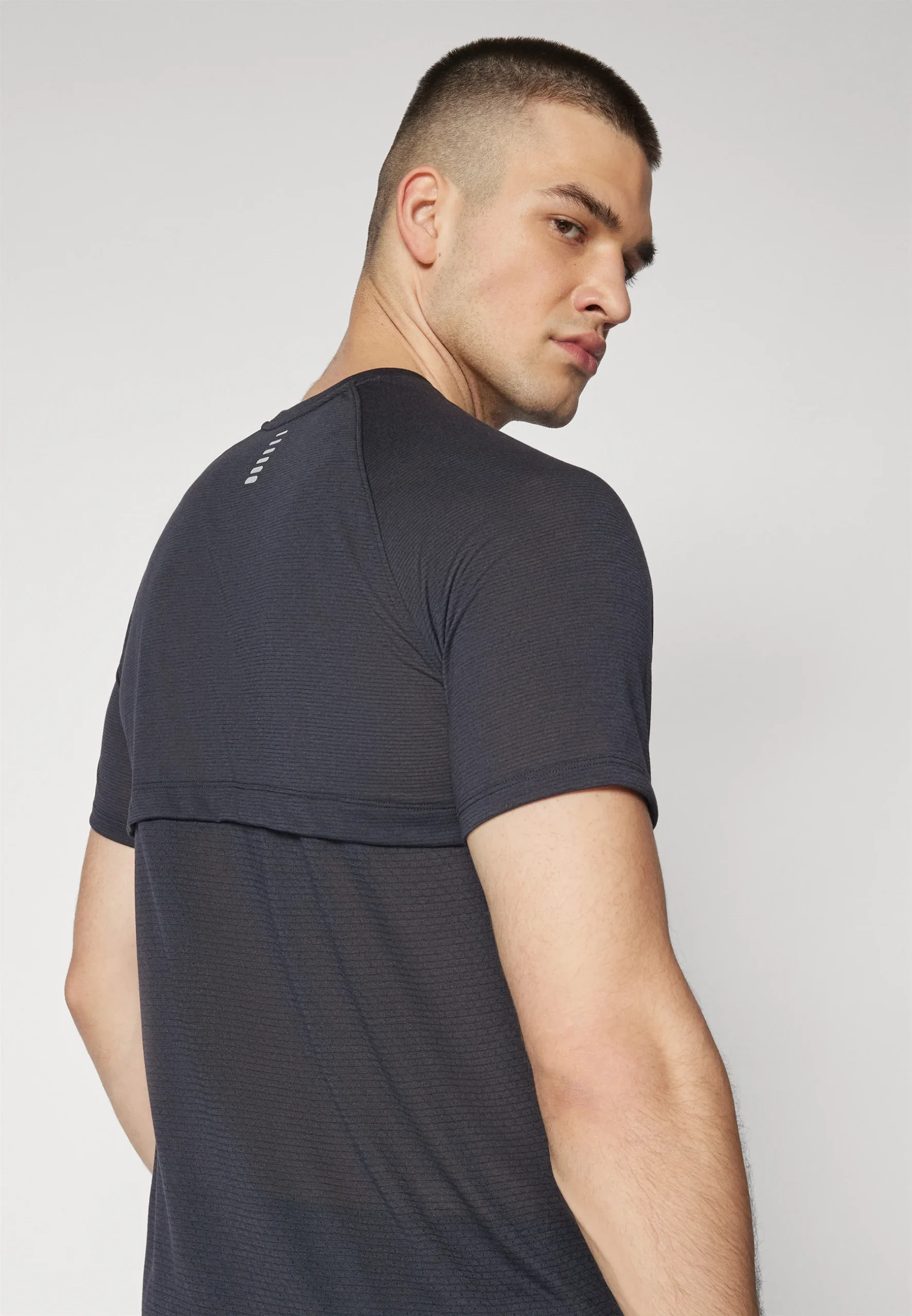 476abd7ee9fa4c8dbbca40c3ae5edad2