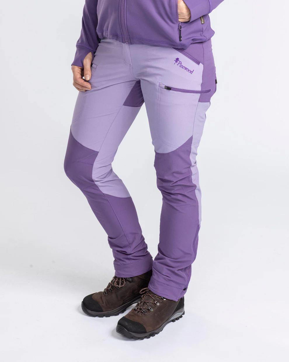 3211-824-60_Pinewood vandringsbyxor dam