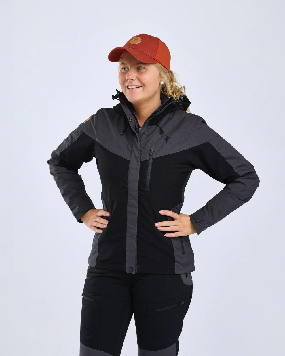 3300-407-60_Pinewood_8ae08894-9b56-4e2d-a1c2-80d8c10e04b5 Pinewood Finnveden Hybrid Extreme Jacket