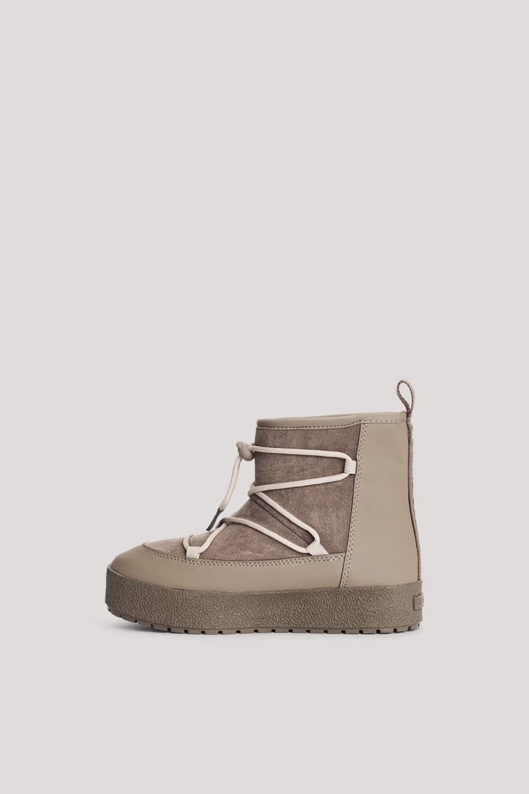 255_f5f7a273cf_aspa-hybrid-low-water-proof-shoe-w-product-4-original