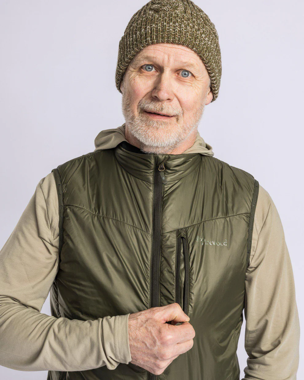 wool-insulated-green-vest-pinewood-zip